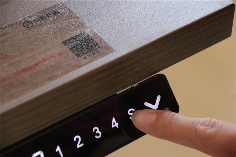 高低可调，站立坐卧都可以，网易新品升降桌体验