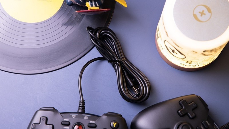 闭着眼睛买也不后悔，北通蝙蝠4游戏手柄体验