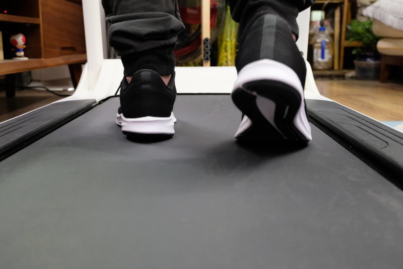 健身卡办了一年都没廋，要不亲自去一趟？算了还是在家跑步吧