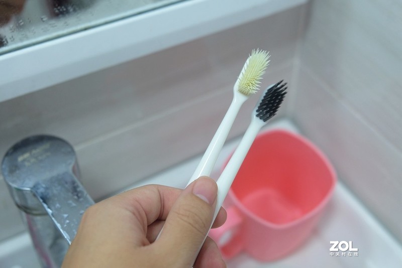 评测体验Oclean牙刷消毒器，给我带来满满的惊喜