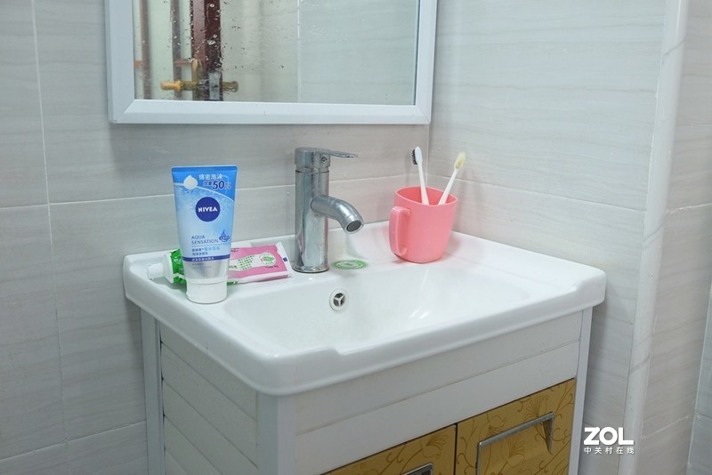 评测体验Oclean牙刷消毒器，给我带来满满的惊喜