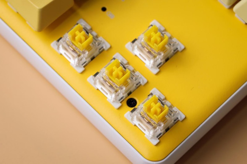 小黄人联名无线键盘鼠标评测：超萌装备陪你并肩作战!