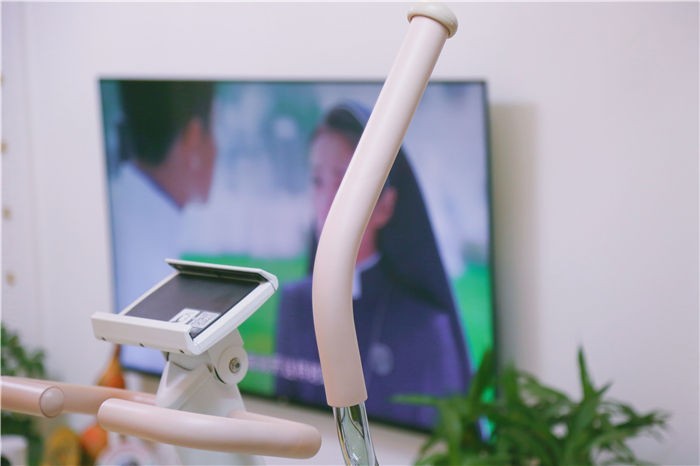 赤兔镜面全尺寸椭圆机，不只闪亮，更智能更有趣的健身器材