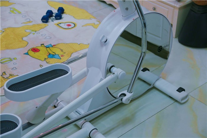 赤兔镜面全尺寸椭圆机，不只闪亮，更智能更有趣的健身器材