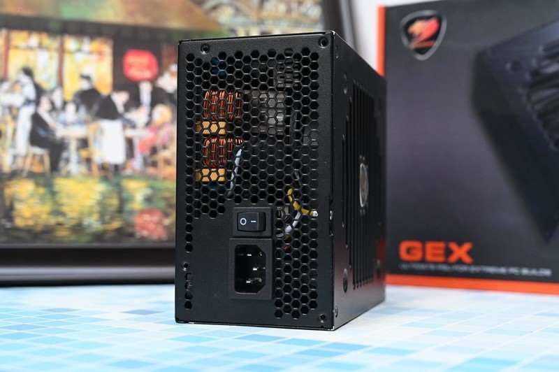 升级新显卡前的必修课，配备性能更强劲的电源，骨伽GEX 750体验