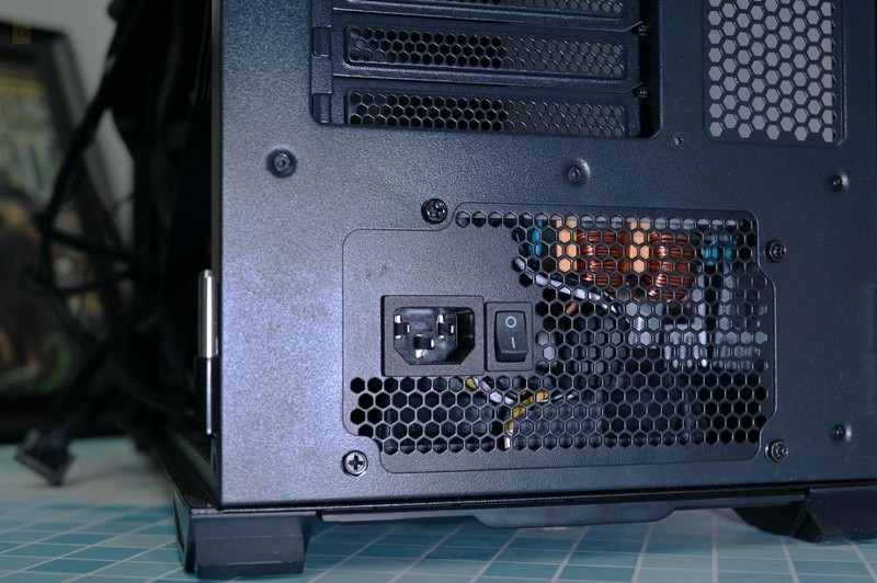 升级新显卡前的必修课，配备性能更强劲的电源，骨伽GEX 750体验