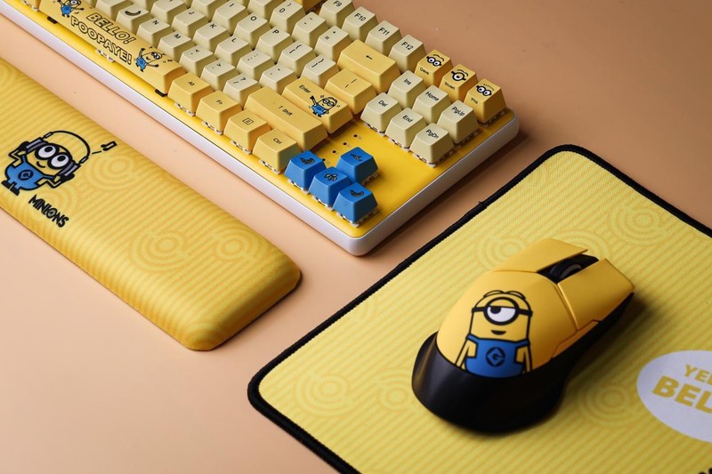 小黄人联名无线键盘鼠标评测：超萌装备陪你并肩作战!