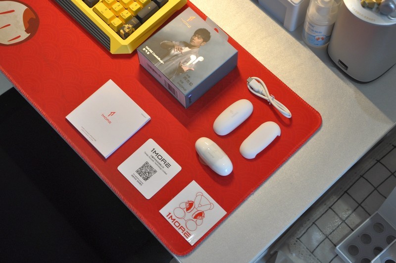 透气半入耳，佩戴轻盈舒适，周杰伦定制款万魔空气豆评测