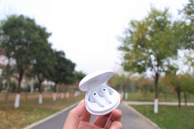 双十二最划算的蓝牙耳机，性价比之王漫步者FunBuds无可挑剔！