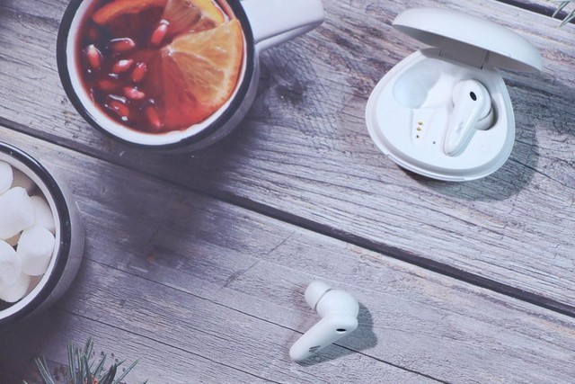 双十二最划算的蓝牙耳机，性价比之王漫步者FunBuds无可挑剔！