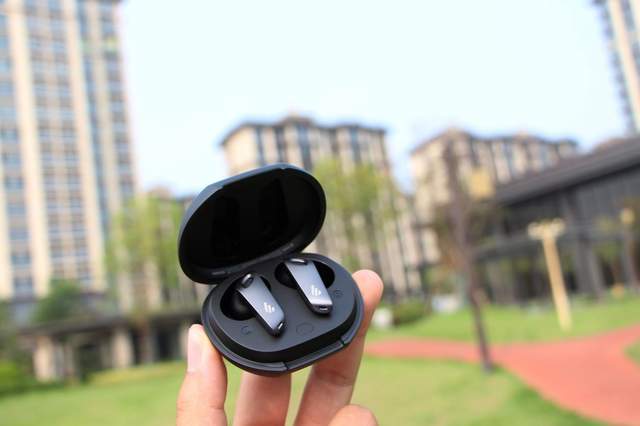 漫步者NeoBuds Pro圈铁降噪耳机：听感为王 实力圈粉