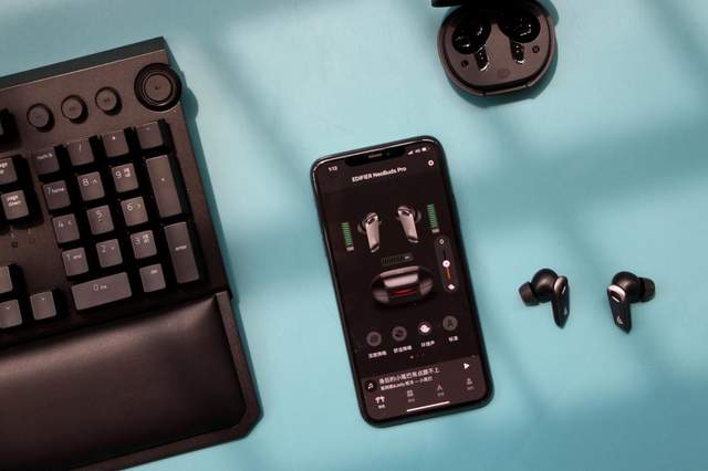 漫步者NeoBuds Pro圈铁降噪耳机：听感为王 实力圈粉