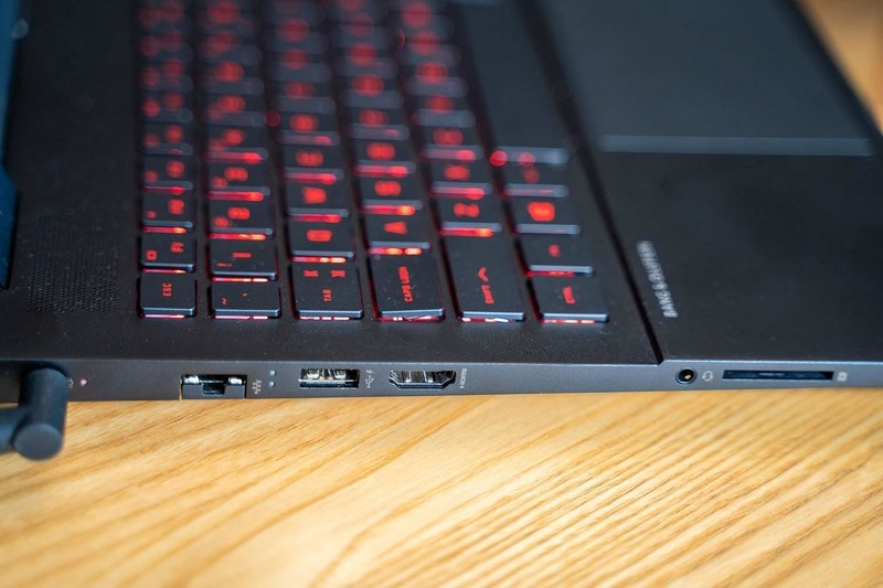 高颜值玩游戏如德芙般顺滑——暗影精灵6在此