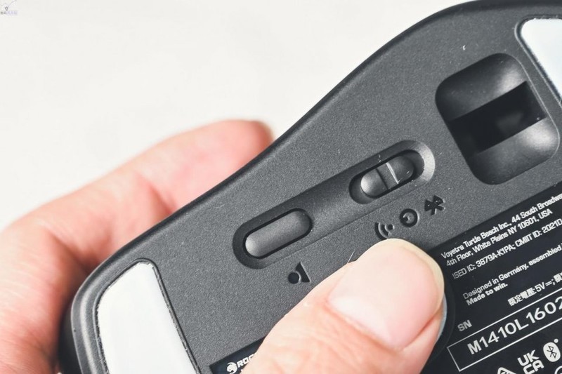 操作更顺滑的电竞鼠标，拥有100小时续航，KONE Pro Air上手