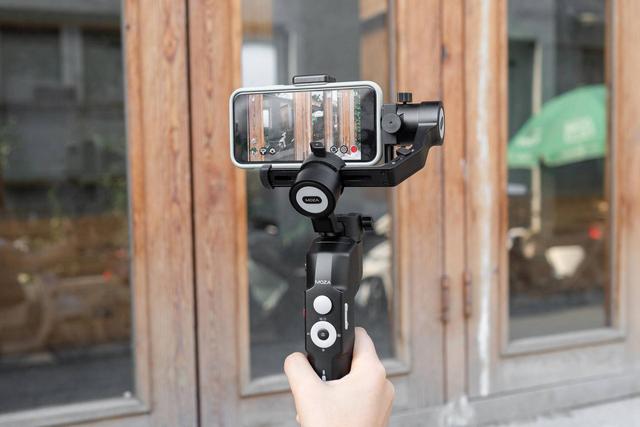 魔爪Min-P手机微单稳定器，小巧灵活功能多，拍最酷的大片