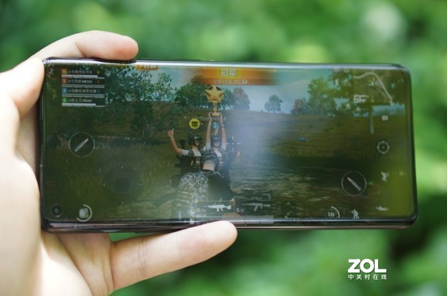 一加和华为哪个玩游戏好？游戏宅看过来