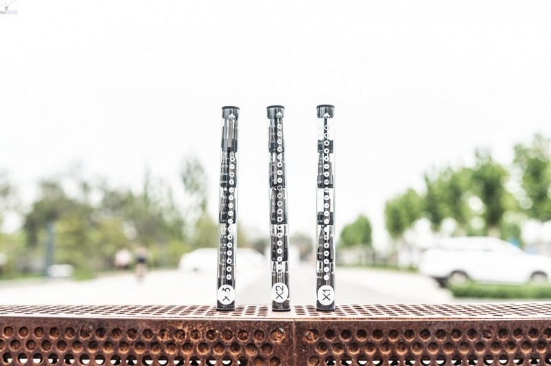 小件拆装好帮手，WOWSTICK锂电螺丝刀套装体验