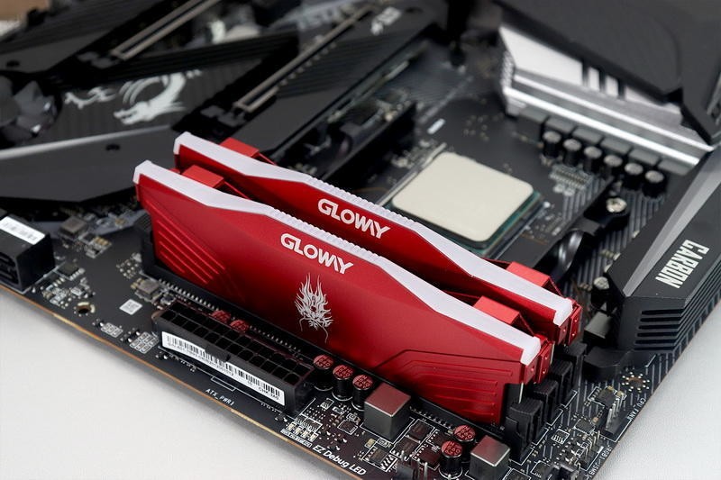现在装电脑买Z690主板，选DDR4还是DDR5的内存条合算呢？