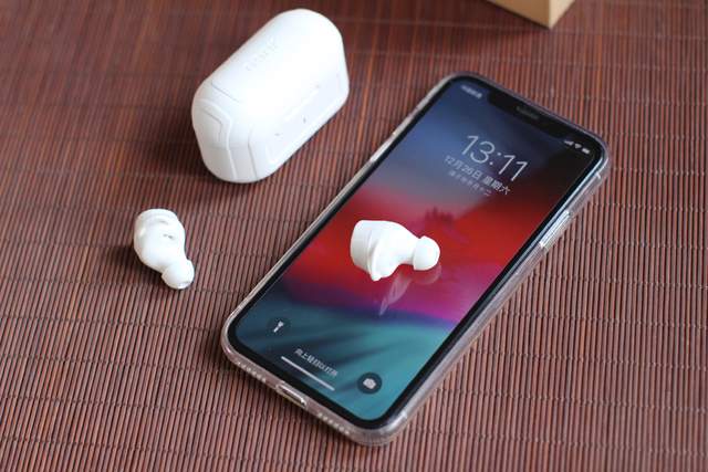 圈铁一体代表作：NANK南卡T2真无线蓝牙耳机上手