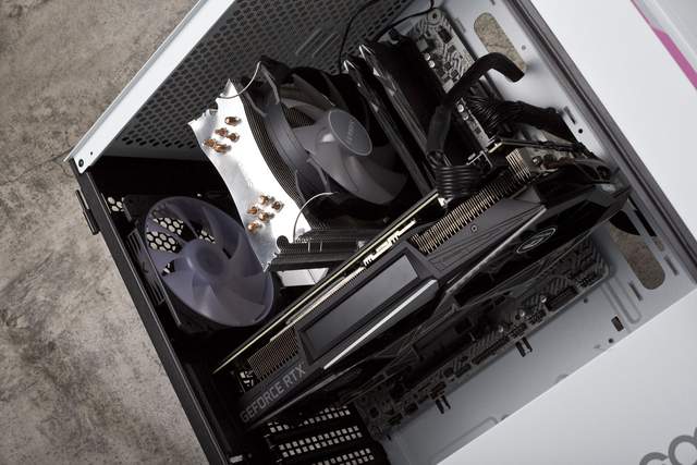 CPU核心背部装风扇可行吗？GAMEMAX布洛芬C3有新玩法