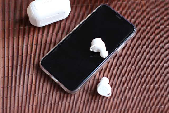 圈铁一体代表作：NANK南卡T2真无线蓝牙耳机上手