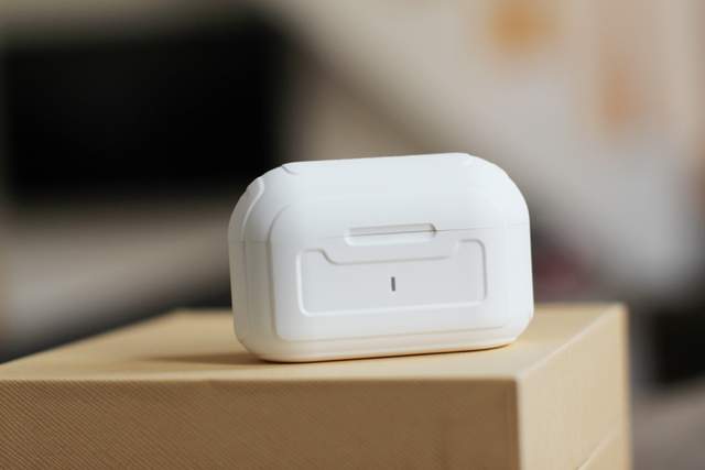 圈铁一体代表作：NANK南卡T2真无线蓝牙耳机上手