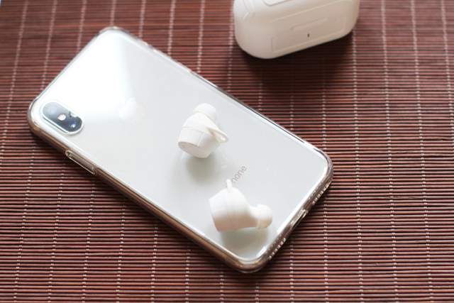 圈铁一体代表作：NANK南卡T2真无线蓝牙耳机上手