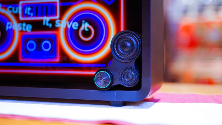 前所未有的个性单品 Lyiew Pro3 沉浸式歌词蓝牙音箱评测体验