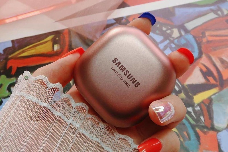 戴上你的那一刻，我被惊艳了，星空体育平台 Galaxy Buds Live简评