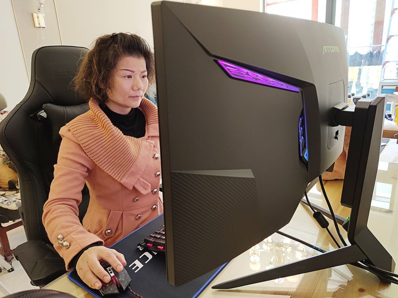 高端配置低端价位，打造好而不贵，蚂蚁电竞ANT341UC34英寸曲面电竞显示器