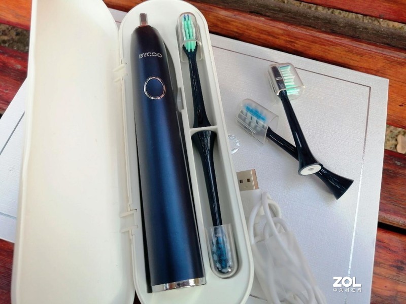 电动牙刷哪个牌子好用？BYCOO千元级医用呵护电动牙刷