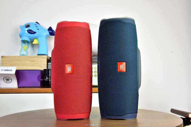 JBL冲击波4蓝牙音箱评测：让人又爱又恨的原因揭秘