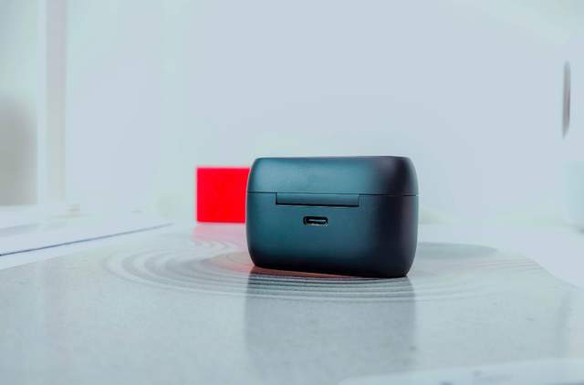 听不到飞机的引擎声，捷波朗Elite 85t耳机评测：降噪王者+真保值