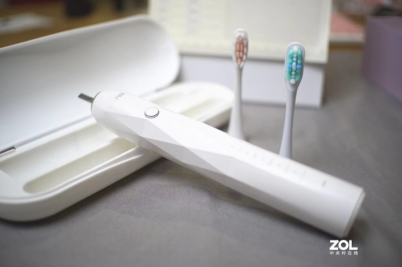 口碑最好的电动牙刷，牙医推荐扉乐电动牙刷的理由！