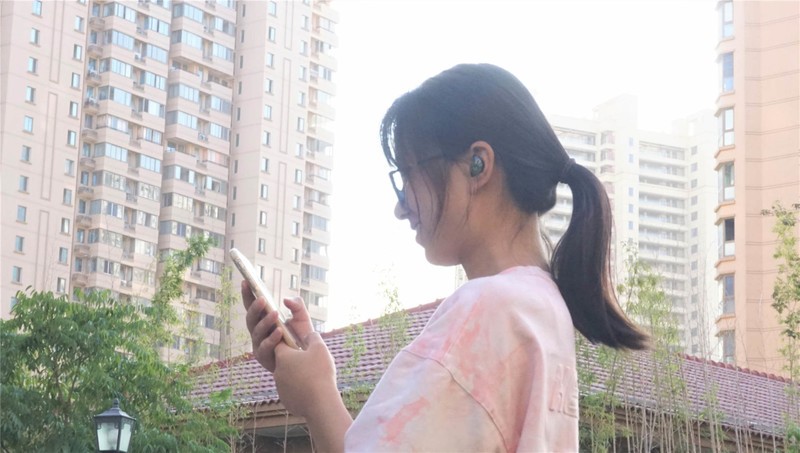 魔浪s主动降噪耳机评测：潮流动感还有全频动铁，续航40多小时