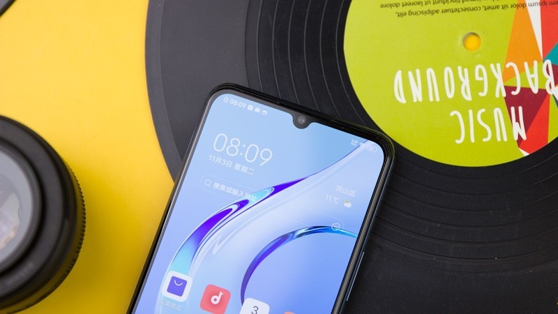 2000元的5G手机又一个选择，vivo Y73s简评