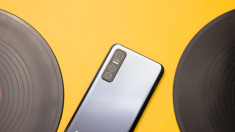 2000元的5G手机又一个选择，vivo Y73s简评