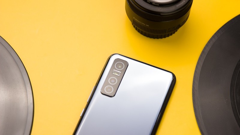 2000元的5G手机又一个选择，vivo Y73s简评