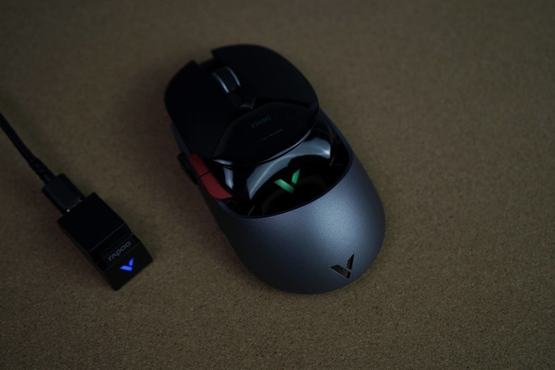 鼠标够酷，吃鸡有风度，酷炫屏显双模电竞鼠标雷柏VT960体验