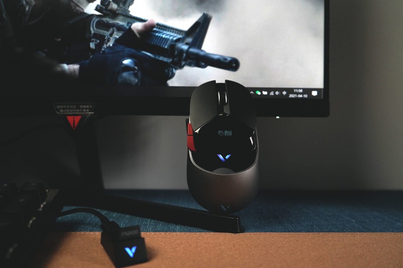 鼠标够酷，吃鸡有风度，酷炫屏显双模电竞鼠标雷柏VT960体验