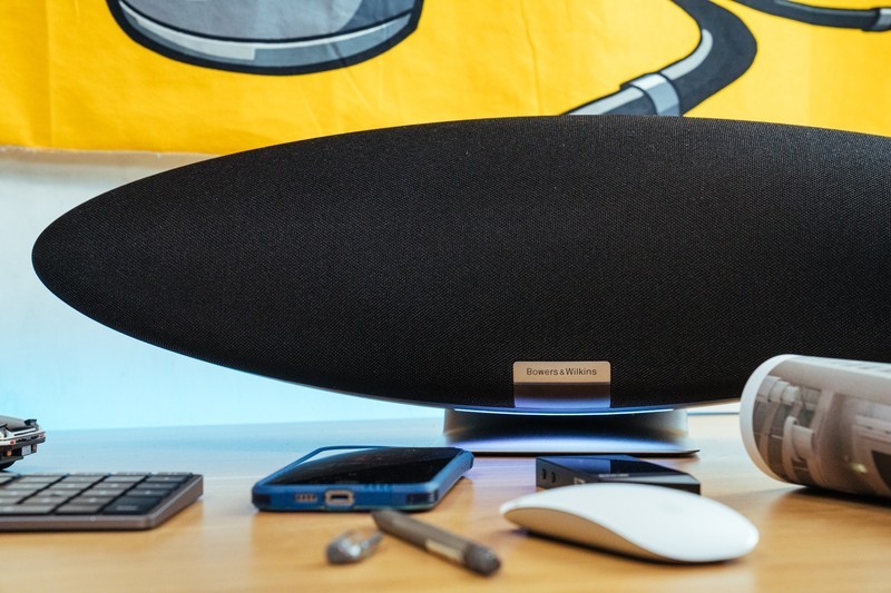 经典的传承，齐柏林飞艇御风而来：B&W 宝华韦健 Zeppelin 5 蓝牙音箱