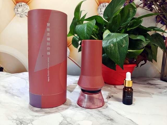 招呼即来的家里家居小神器，有左点智能砭石走罐刮痧按摩器就够了