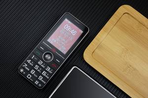 国货经典设计 功能机新选择——无线电贰厂虎啸手机体验