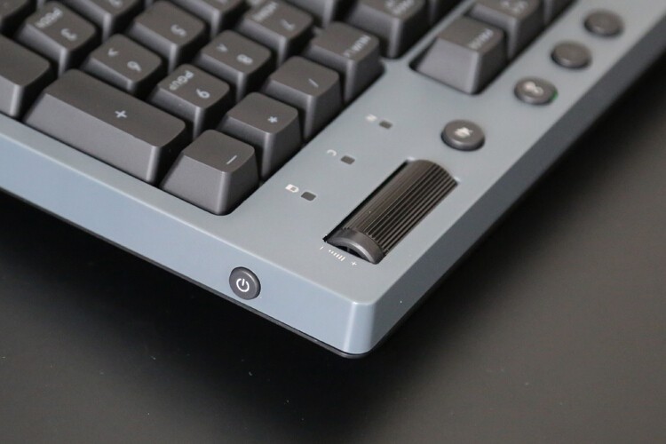 精致暖男：曜越TT G521 Pro无线三模机械键盘开箱