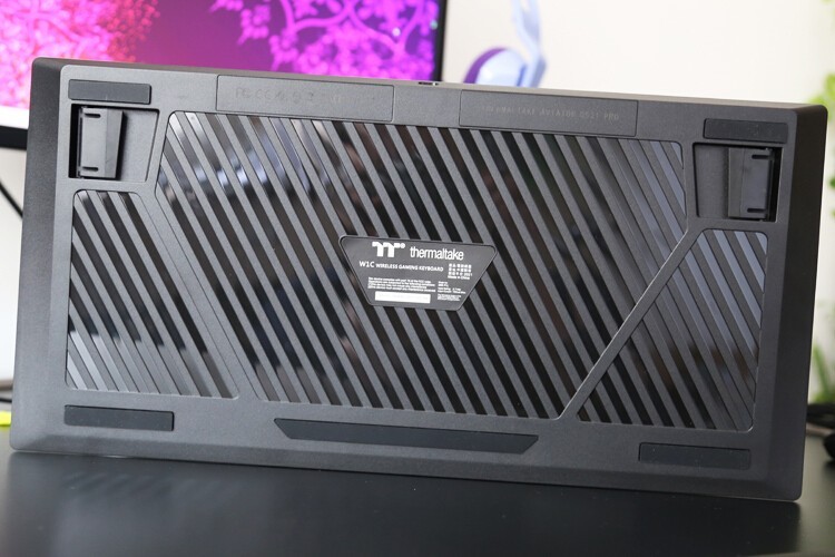 精致暖男：曜越TT G521 Pro无线三模机械键盘开箱