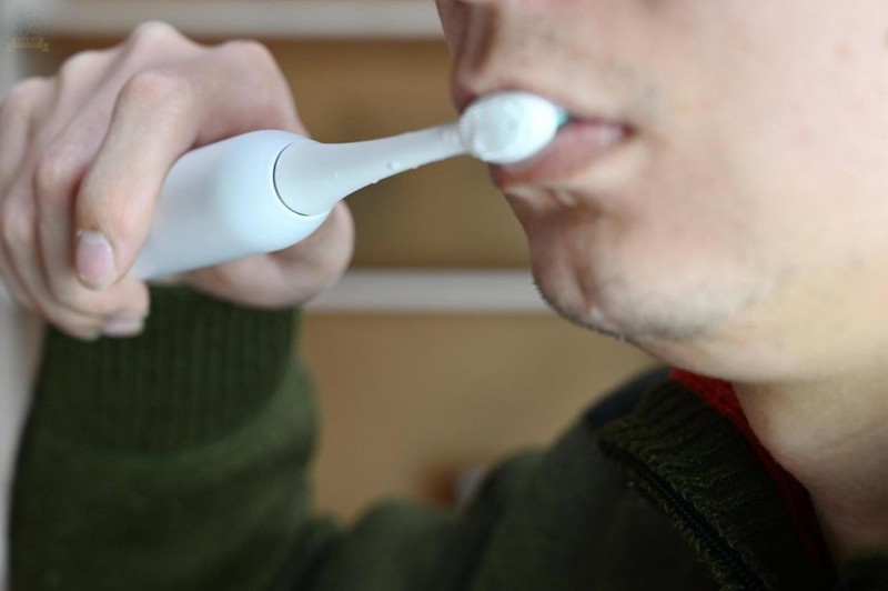 15种模式随心选，送6个刷头够用一年半，同同家T9U电动牙刷体验