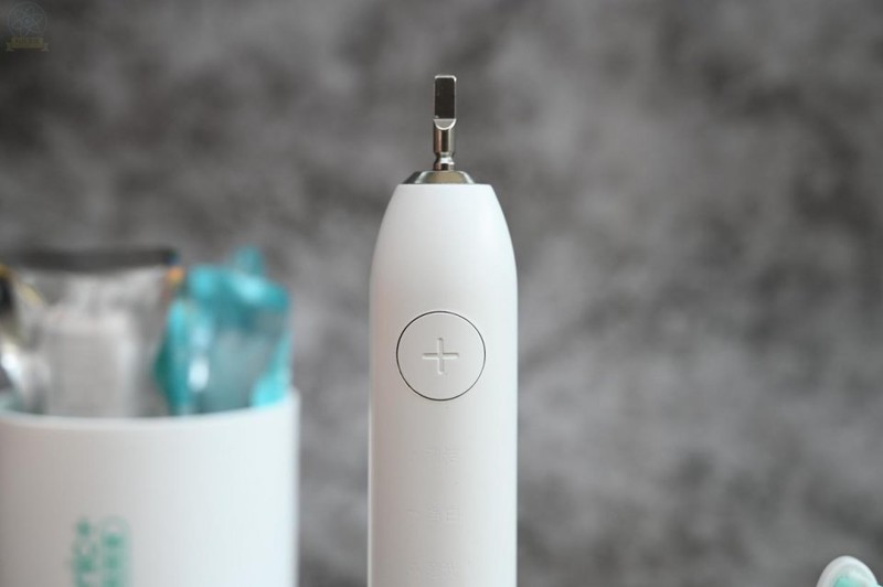 15种模式随心选，送6个刷头够用一年半，同同家T9U电动牙刷体验