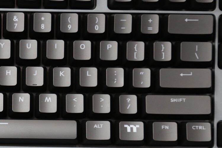 精致暖男：曜越TT G521 Pro无线三模机械键盘开箱