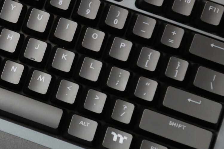 精致暖男：曜越TT G521 Pro无线三模机械键盘开箱