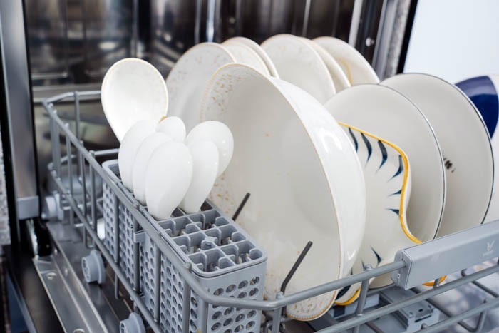 云米AI智能洗碗机评测：省心省力还省时，再也不用为谁洗碗发愁了